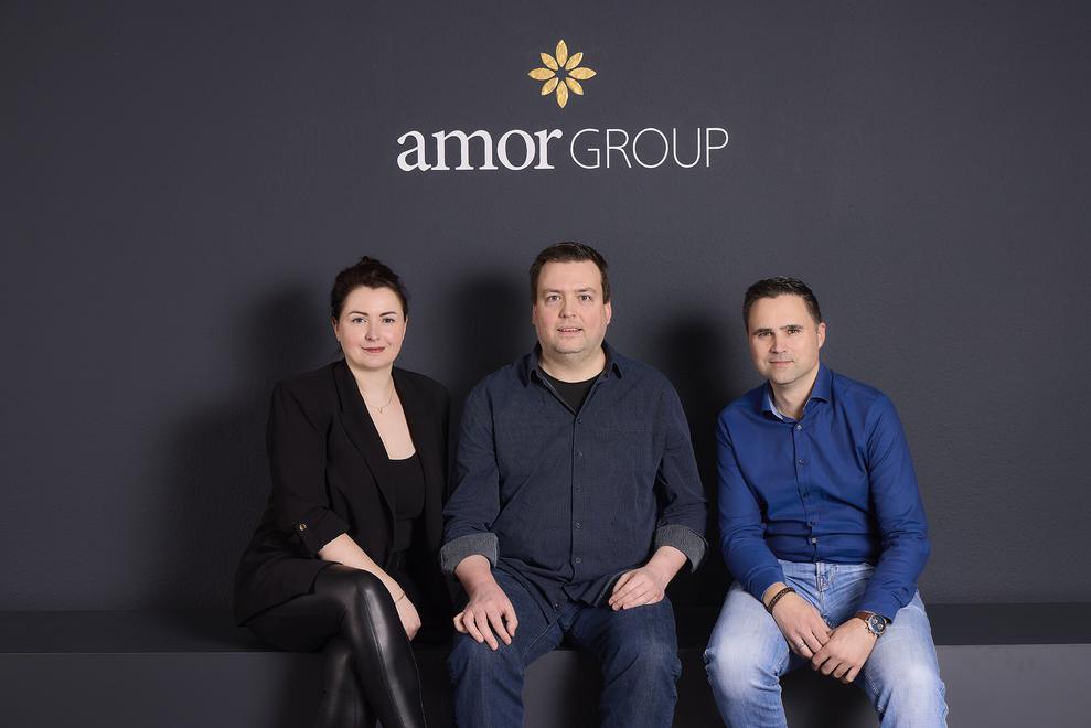 Von links: Julia Wendlandt VP Merchandise Product Amor Group - Wolfram Dortschy VP IT &#38; Operations - Bjrn Hoppe VP E-Commerce (Bild: Amor)