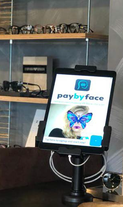 Das rumnische Startup PaybyFace setzt auf Gesichtserkennung fr Bezahlungen an der Kasse. (Bild: PaybyFace)