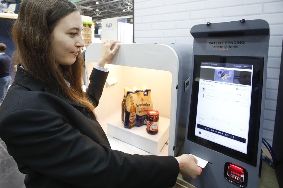 Mi der Vision Box hat UST gemeinsam mit KIOSK Information Systems eine hochinnovative KI Vision Checkout-Plattform fr den Einzelhandel entwickelt. (Bild: EUROCIS/Messe Dsseldorf / ctillmann)